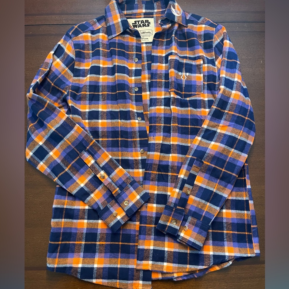 Cakeworthy Ahsoka Tano Flannel - Picture 4 of 6